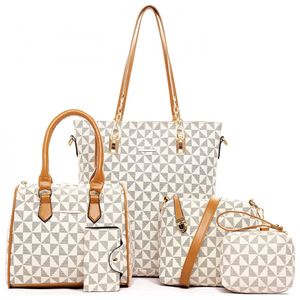 image-4d2d55aef69942f3aec1d6913f5e1634