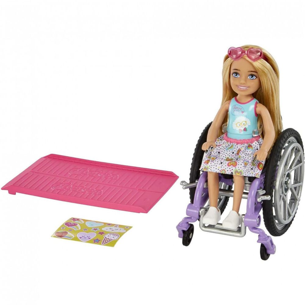 Jogo de mesa c/ quatro cadeiras p boneca Barbie