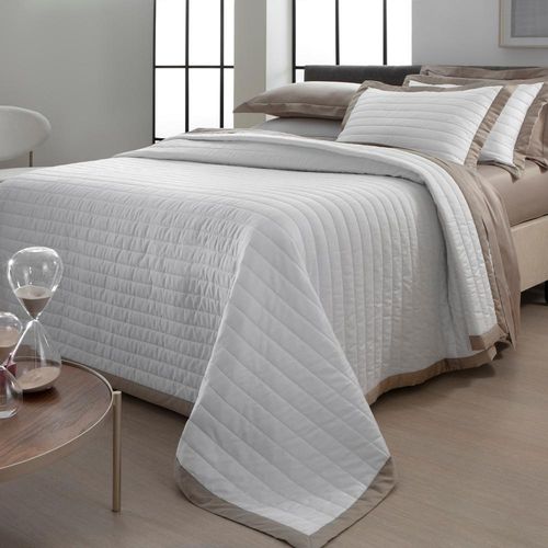 Colcha Stripes Kacyumara Satineé 300 fios Queen 2,40mx2,60m Branco/Fend
