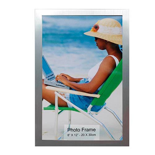 Porta-retratos em alumínio Adely Decor Lumini 20x30cm prata Porta-retratos em alumínio Adely Decor Lumini 20x30cm prata