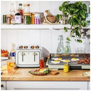 image-90063fff664e48369eeab0fc8931adb8