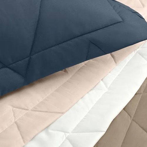 Colcha Trussardi Terenzi 2,20mx2,50m casal Branco Colcha Trussardi Terenzi 2,20mx2,50m casal Branco