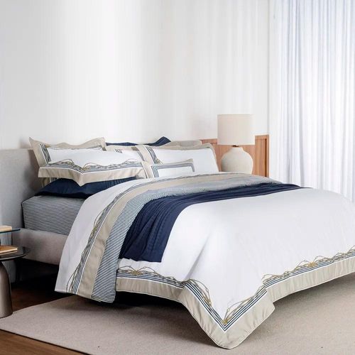 Jogo de Cama Queen Trussardi Galizzi Cetim 300 Fios 100% Algodão Egípcio para Proporcionar uma Experiência de Luxo e Arte