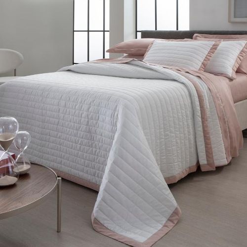 Colcha Stripes Kacyumara Satineé 300 fios Queen 2,40mx2,60m Branco/Rose